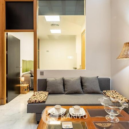 Estudio Senor De La Sentencia Appartement Sevilla Buitenkant foto